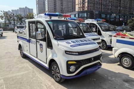 電動(dòng)四輪巡邏車(chē)