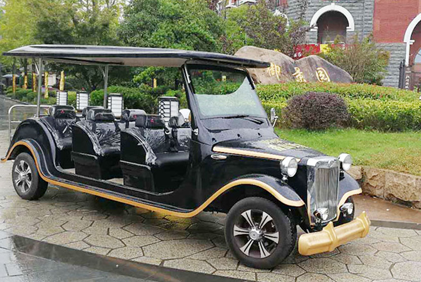 香山印象城老爺車.jpg