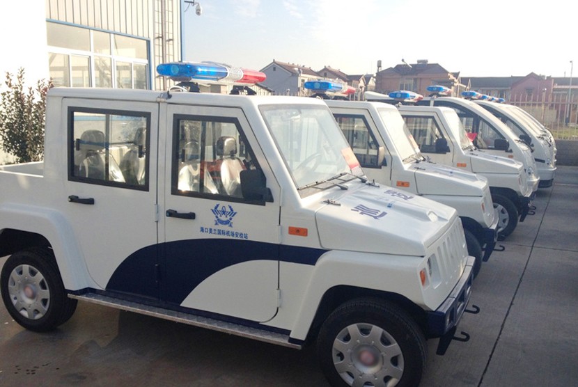 ?？诿捞m國際機場電動巡邏車.jpg