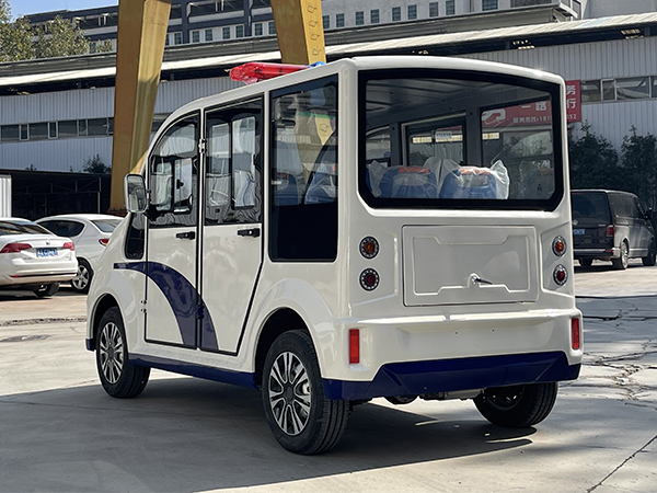 路政巡邏車多少錢一輛