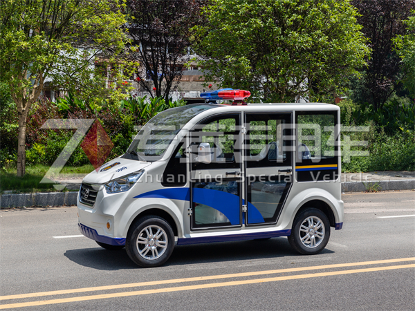 當(dāng)電動觀光車遇到電動巡邏車，會發(fā)生怎樣的“化學(xué)反應(yīng)”