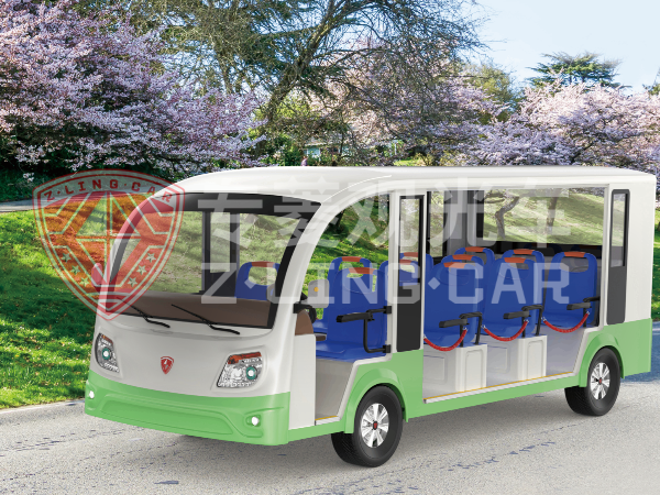 一輛電動(dòng)觀光車的綠色輕行之旅